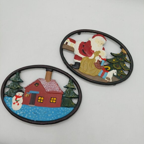 Cast Iron Painted Christmas Santa & Winter Scene House Snowman Trivet Set Of 2 - Picture 1 of 10